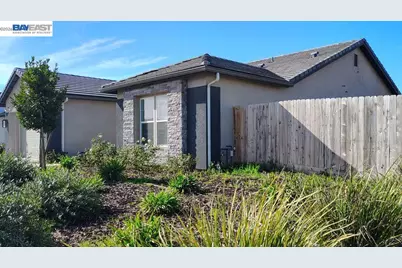 2935 21st Ave, Kingsburg, CA 93631 - Photo 5