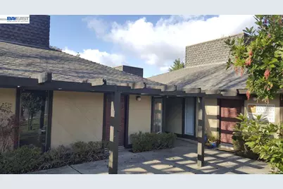 90 Mission Dr, Pleasanton, CA 94566 - Photo 3