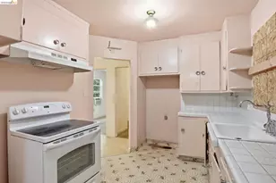 4445 Tompkins Ave, Oakland, CA 94619 - Photo 13