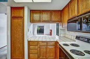 1286 Clarke Ln, Alameda, CA 94502 - Photo 9