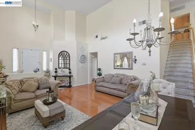 2248 Golden Leaf Ln., Tracy, CA 95377 - Photo 17