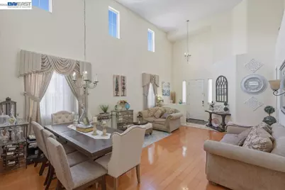 2248 Golden Leaf Ln., Tracy, CA 95377 - Photo 11