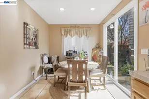 2248 Golden Leaf Ln, Tracy, CA 95377 - Photo 35