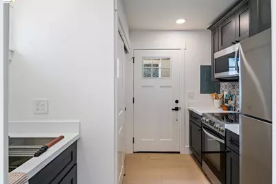 846 Adams St, Albany, CA 94706 - Photo 33