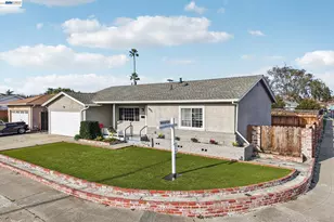 7865 Tamarack Dr, Dublin, CA 94568 - Photo 3