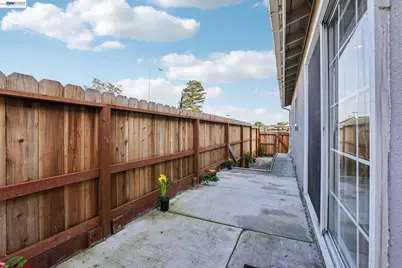 7865 Tamarack Dr, Dublin, CA 94568 - Photo 31