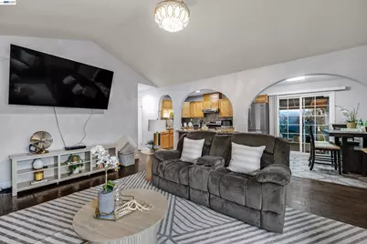 1615 85th Ave, Oakland, CA 94621 - Photo 5