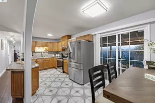 1615 85th Ave, Oakland, CA 94621 - Photo 9