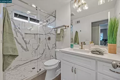 11205 Creekside Ct, Dublin, CA 94568 - Photo 37