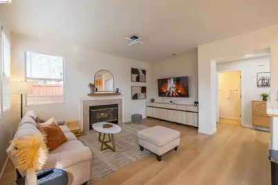 2328 Grassland Way, Antioch, CA 94531 - Photo 11