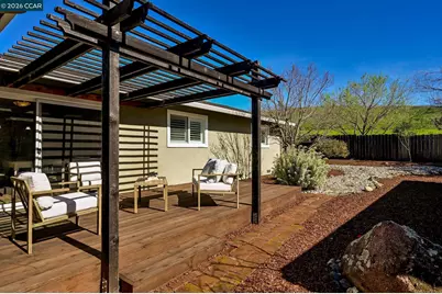 1358 Swallowtail Rd, Concord, CA 94521 - Photo 25