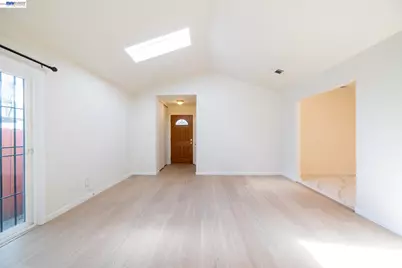 2540 16th St, Oakland, CA 94601 - Photo 7