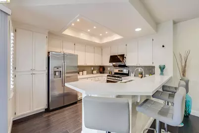 2146 Sand Dollar Dr, Richmond, CA 94804 - Photo 9