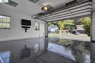 2620 Shady Draw, Pinole, CA 94564 - Photo 31