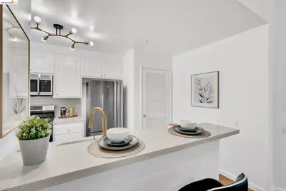 260 Caldecott #314, Oakland, CA 94618 - Photo 9