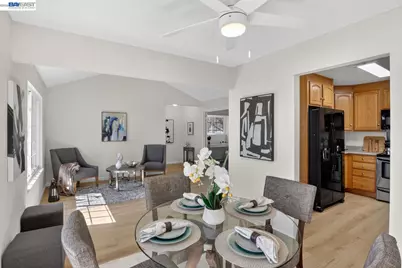 7800 Woodren Ct, Dublin, CA 94568 - Photo 11