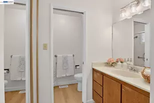 7800 Woodren Ct, Dublin, CA 94568 - Photo 21