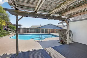 7800 Woodren Ct, Dublin, CA 94568 - Photo 37