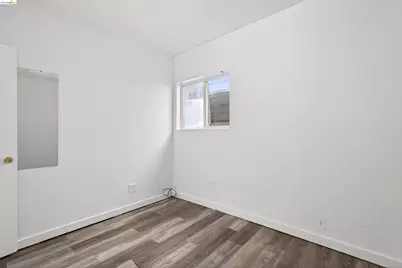 1217 82nd Ave, Oakland, CA 94621 - Photo 1