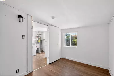 1217 82nd Ave, Oakland, CA 94621 - Photo 5