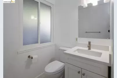 1535 Julia St, Berkeley, CA 94703 - Photo 17