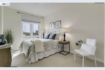 423 7th St #208, Oakland, CA 94607 - Photo 7