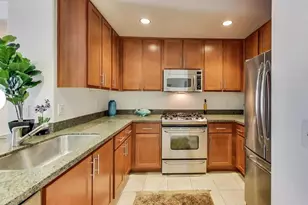 423 7th St, Oakland, CA 94607 - Photo 5