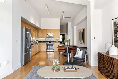 1755 Broadway #45, Oakland, CA 94612 - Photo 3