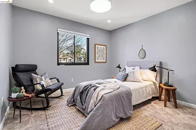 2013 Hedge Avenue, Brentwood, CA 94513 - Photo 17