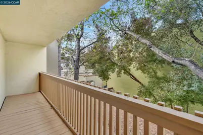 1119 Camino Del Valle, Alameda, CA 94502 - Photo 7