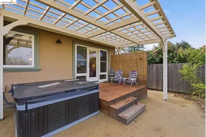 5143 Saddle Brook Dr, Oakland, CA 94619 - Photo 23