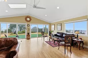 5143 Saddle Brook Dr, Oakland, CA 94619 - Photo 5