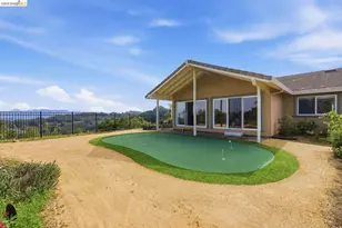 5143 Saddle Brook Dr, Oakland, CA 94619 - Photo 21