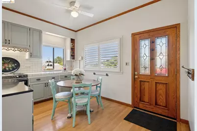 822 A St, Crockett, CA 94525 - Photo 3