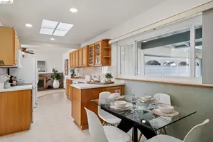 30229 Treeview St, Hayward, CA 94544 - Photo 11