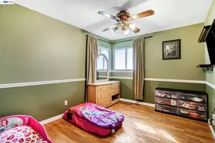 3495 Dakota Ave, Fresno, CA 93726 - Photo 17