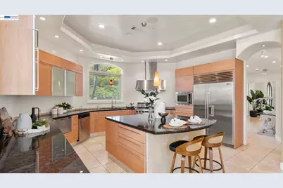 131 Montecito Crescent, Walnut Creek, CA 94597 - Photo 3