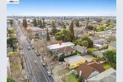 2050 Central Ave, Alameda, CA 94501 - Photo 11