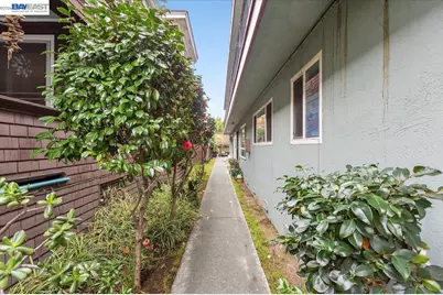2050 Central Ave, Alameda, CA 94501 - Photo 3