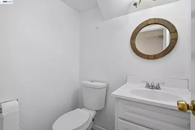 20139 Anita Ave, Castro Valley, CA 94546 - Photo 9