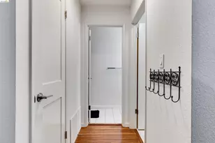 1025 Pinehurst Ct, Concord, CA 94521 - Photo 7