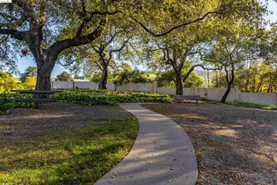 1025 Pinehurst Court, Concord, CA 94521 - Photo 35