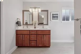 6785 Aitken Dr, Oakland, CA 94611 - Photo 23