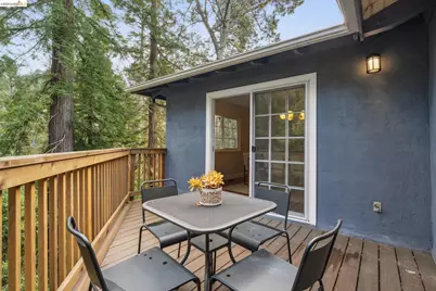 6785 Aitken Dr, Oakland, CA 94611 - Photo 15