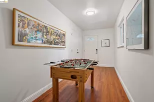 6785 Aitken Dr, Oakland, CA 94611 - Photo 29