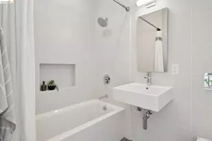 6356 Broadway Terrace, Oakland, CA 94618 - Photo 43