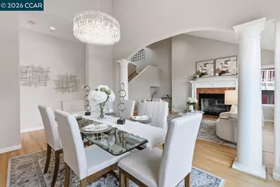 7075 Elverton Dr, Oakland, CA 94611 - Photo 9