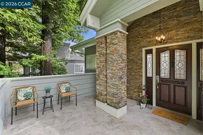 7075 Elverton Dr, Oakland, CA 94611 - Photo 3