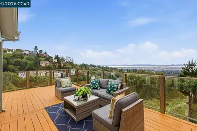 7075 Elverton Dr, Oakland, CA 94611 - Photo 17