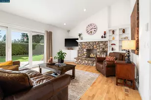 614 Thornhill Rd, Danville, CA 94526 - Photo 13